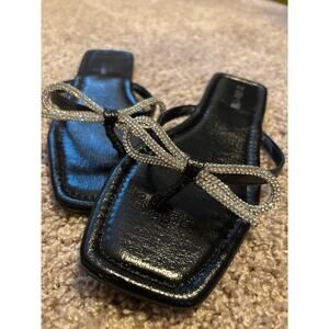 Azarayah Rhinestone Bow Flat Flip Flops Size 8.5
